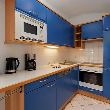 Oberdeck, Columba Apartment